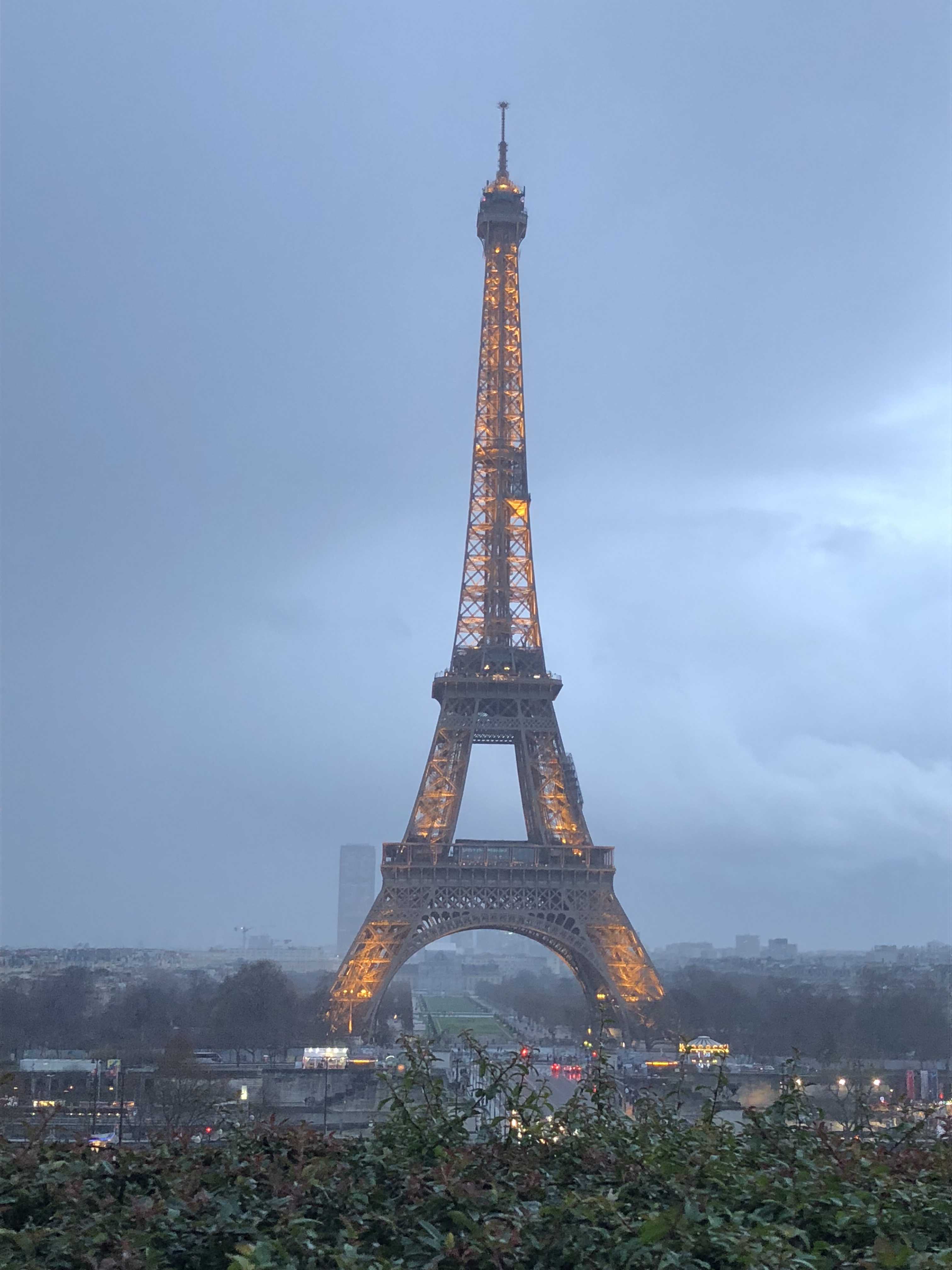 best time to visit eiffel tower in may